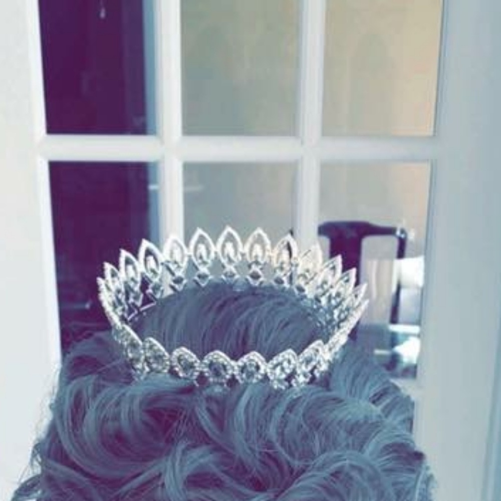 Crown - Picture 2 of 2